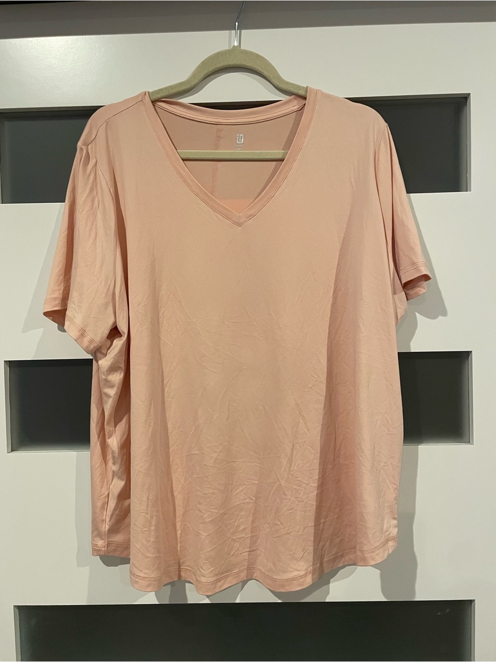 Ideology Women's Short Sleeve V-Neck Top in Pinky Peach